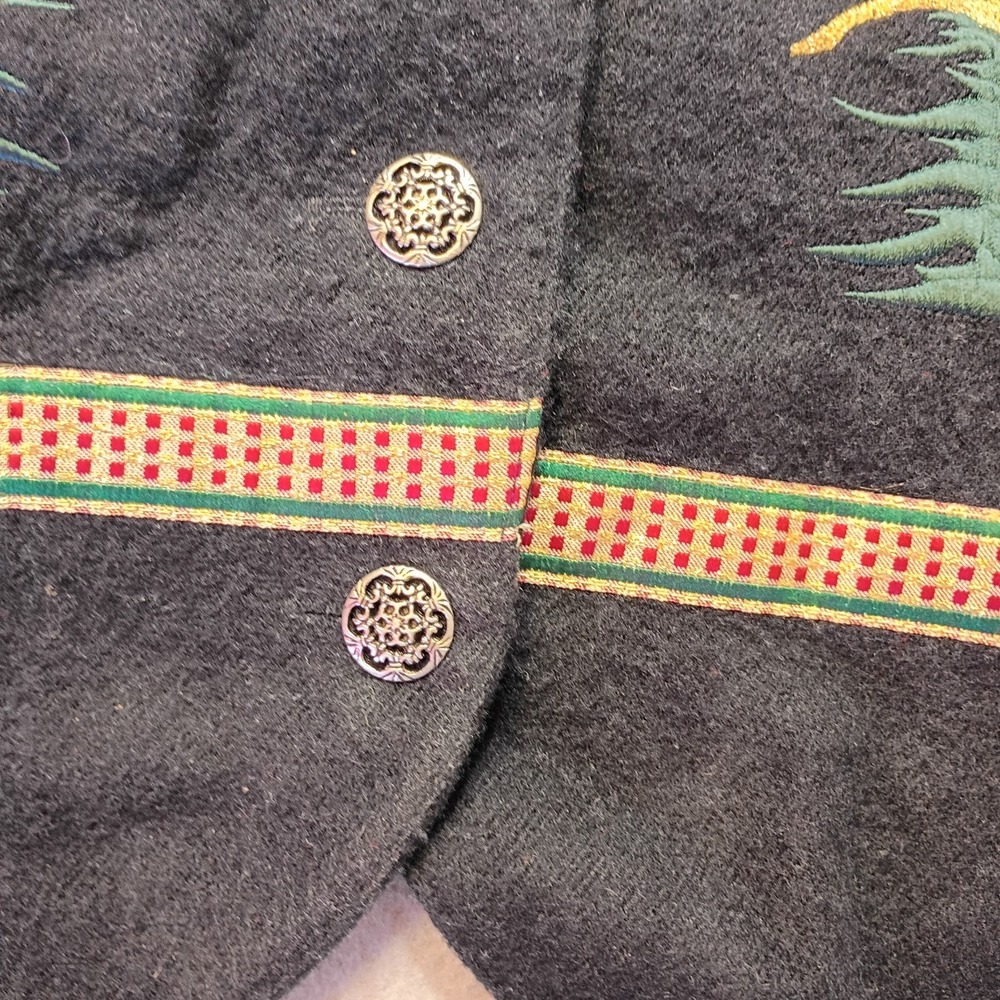 Karen‎ Scott Christmas Deer Vest Sz L Black Holiday Vest Pinecones Gold Accents - Picture 7 of 11